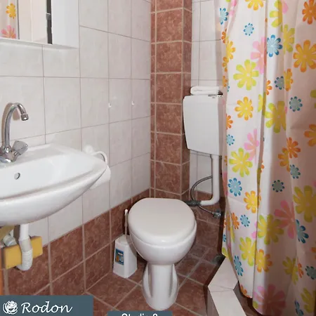 Apartment Rodon - S Avdimioti Nea Roda